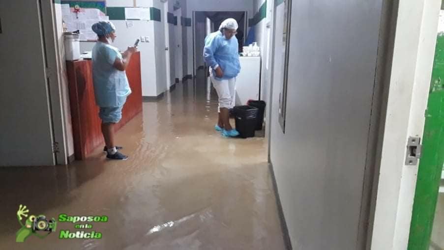  Hospital de contingencia de Saposoa reanudó atención tras soportar inundación producto de las intensas lluvias