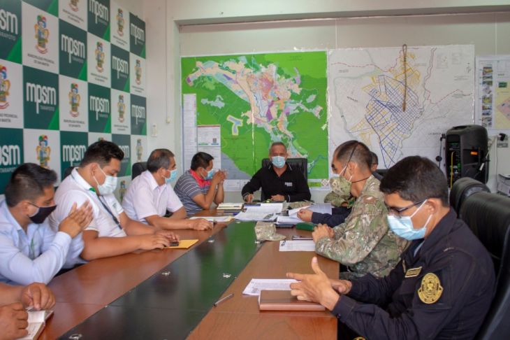  Alcalde y empresarios acuerdan cierta flexibilidad para atención a clientes y reducir el impacto económico en sus ventas