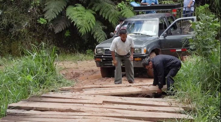  Pobladores de varias comunidades entre Alto Andino y Alto Progreso,  piden al Alcalde de Lamas culmine mejoramiento de la carretera