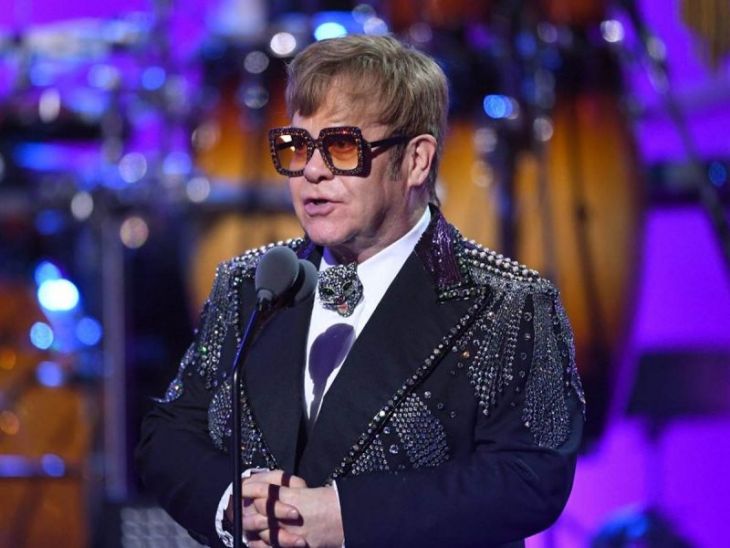  Elton John da positivo al covid-19 y suspende dos shows de gira por EE.UU